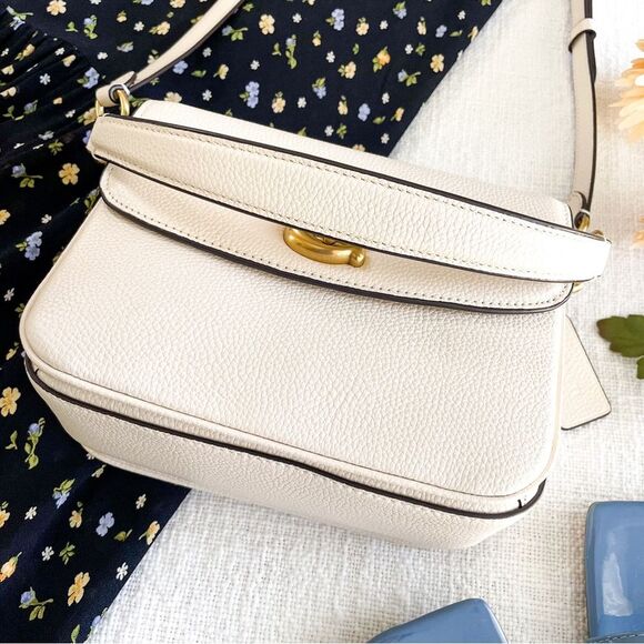 Authentic Coach Cassie crossbody. - Picture 8 of 16